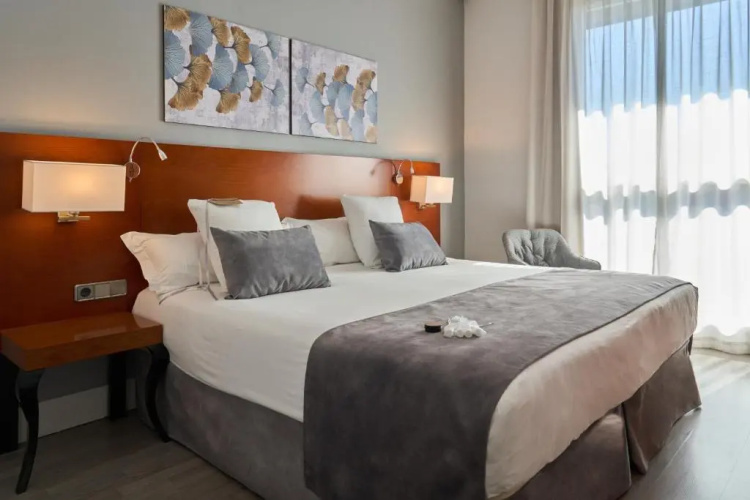 Hotel Puerta de Toledo photo 6