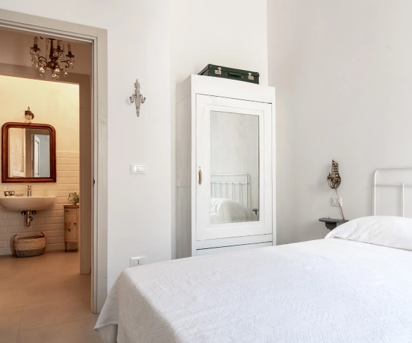 Nicolino Double Suite