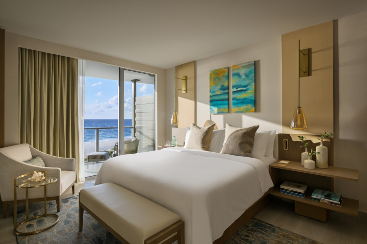Double room with ocean view