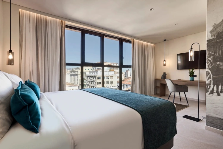 Deluxe Double room with city view