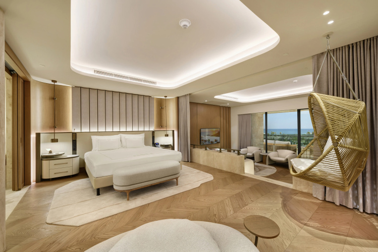 Regnum The Crown Resort