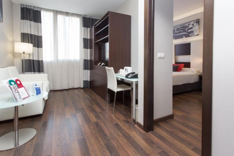 Hotel And Spa Villa Olimpica Suites photo 7