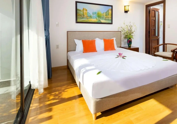 Premium Double room with city view