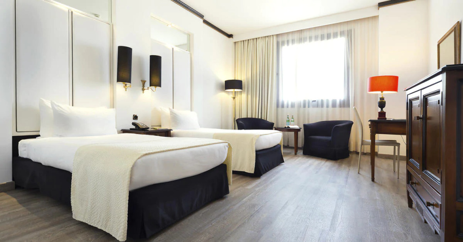 Melia Twin room