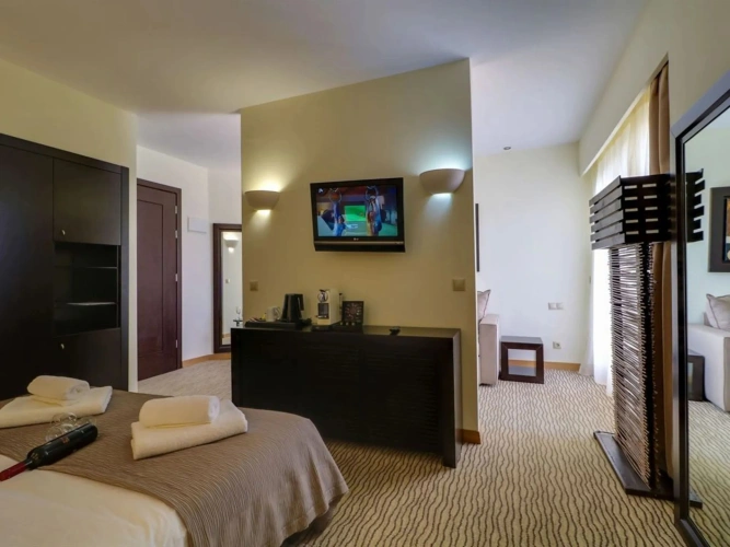 Double Suite