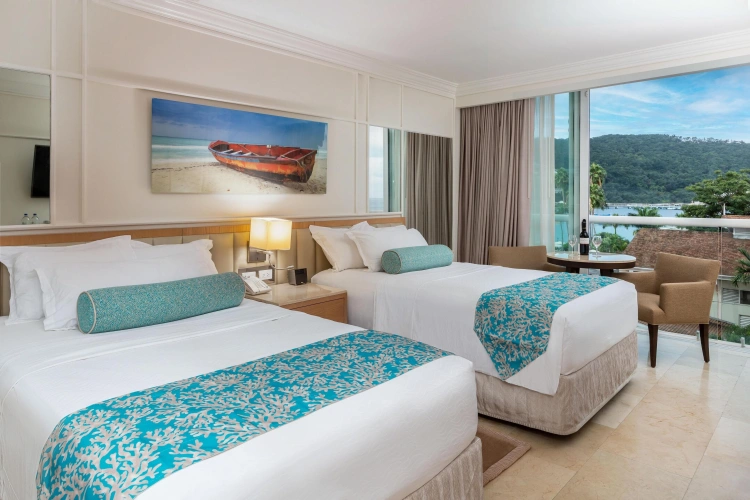 Walk Out Superior Twin Suite