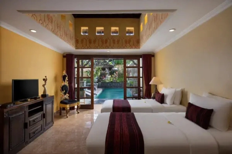 4 Bedrooms Executive Villa