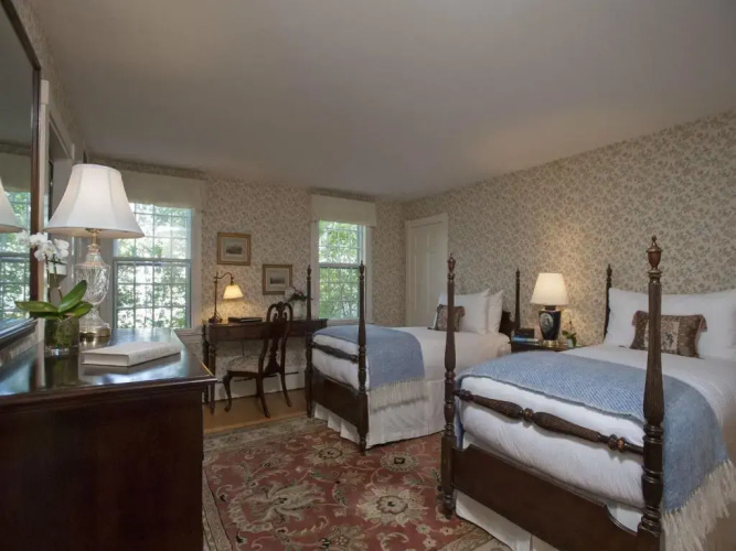 Jared Coffin House