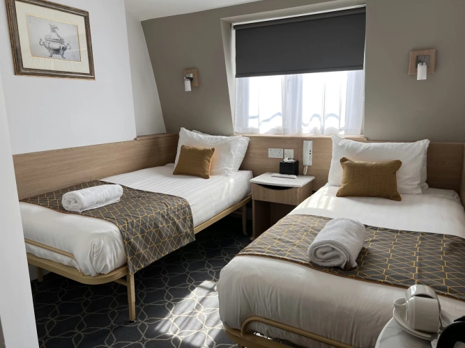 Standard Twin room
