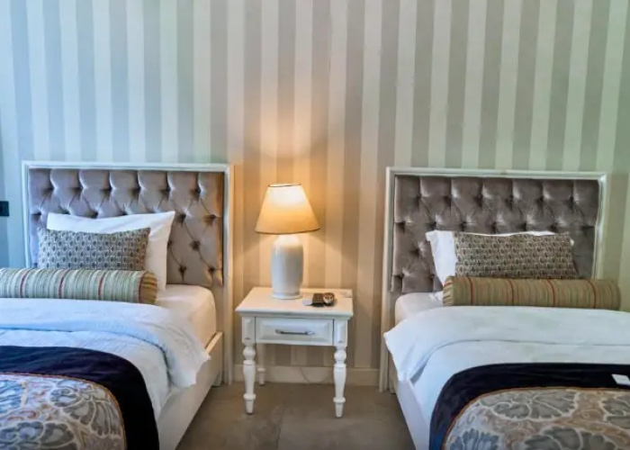 Quadruple Family Suite
