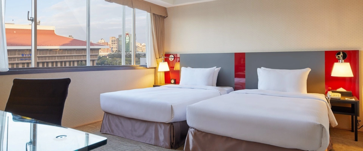 Double Station Suite