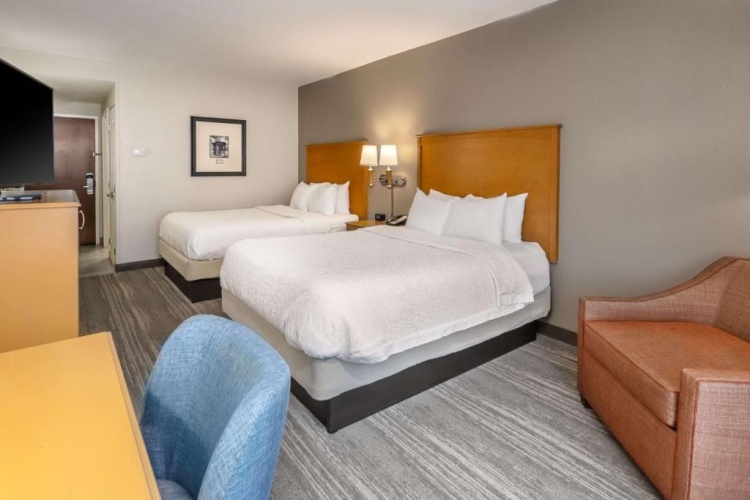 Access Quadruple room