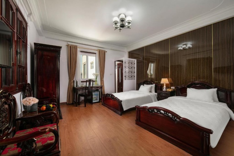 Deluxe Twin room with balcony and with city view