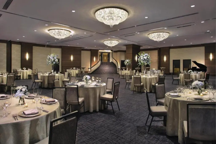 Hilton Orrington/Evanston photo 22