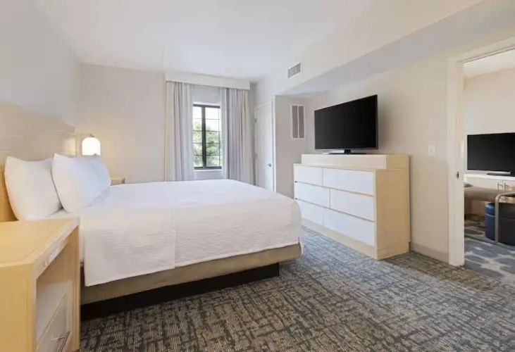 2 Bedrooms Mobility Accessible Quadruple Suite