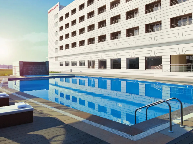 Hotel Naveen Lakeside