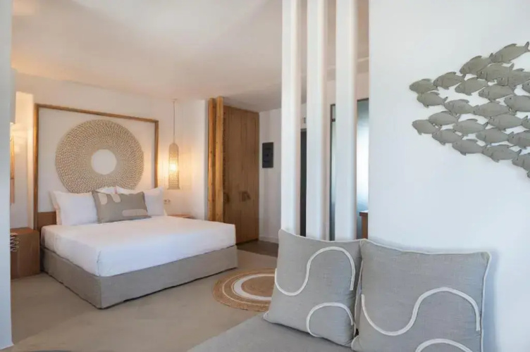 Kosmitis Suites & Villas