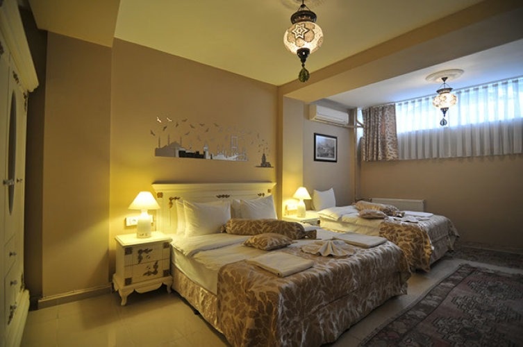 Basement Quadruple Family room
