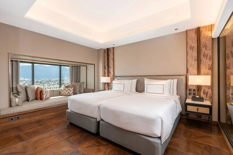 Presidential The Level Suite