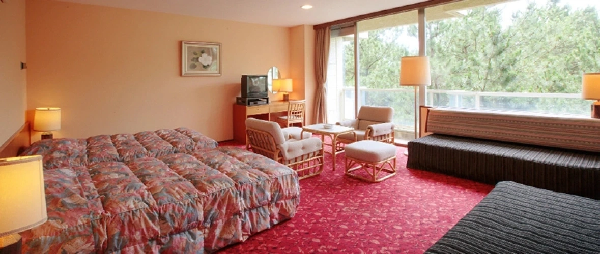 Western Twin room Pine Forest Side