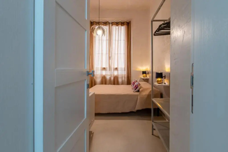 Flower Rooms Cagliari