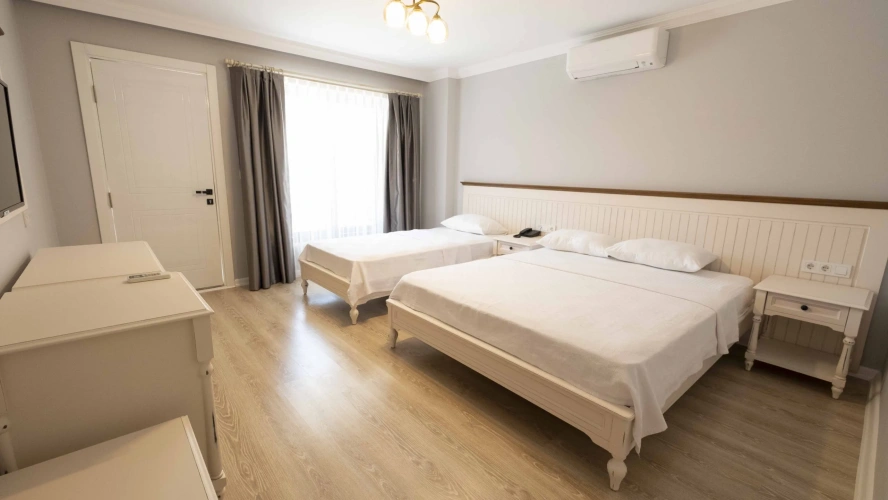 Triple Suite