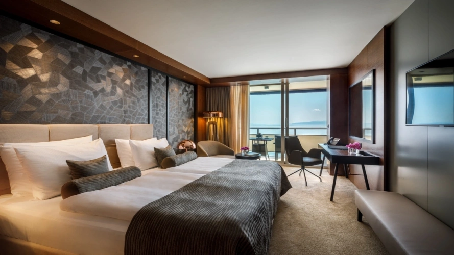 Superior Twin room with sea view