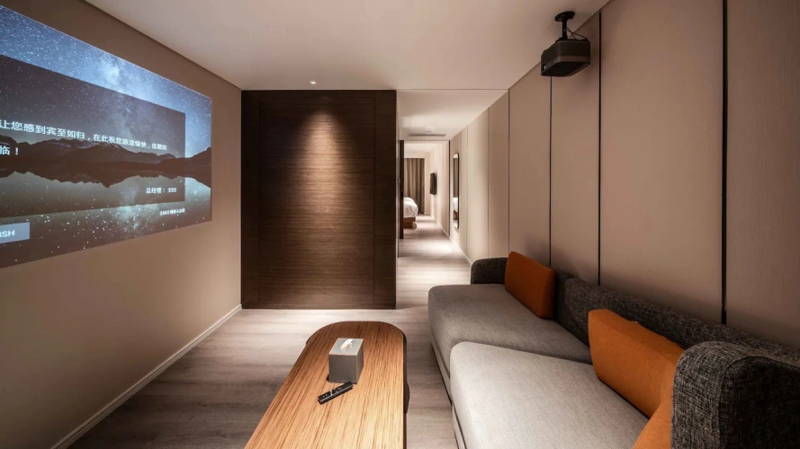 Audio-Visual Twin room