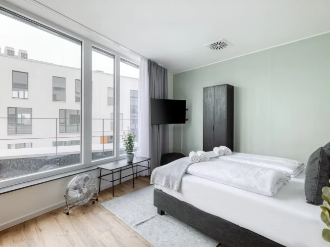 L (LT) Double Suite
