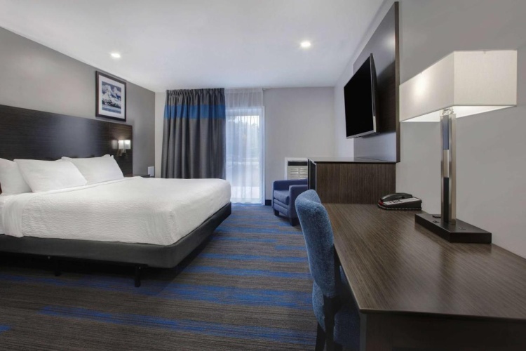 Days Inn By Wyndham Barrie photo 14