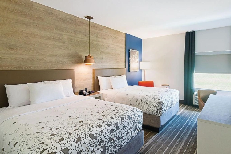 Traditional Twin room