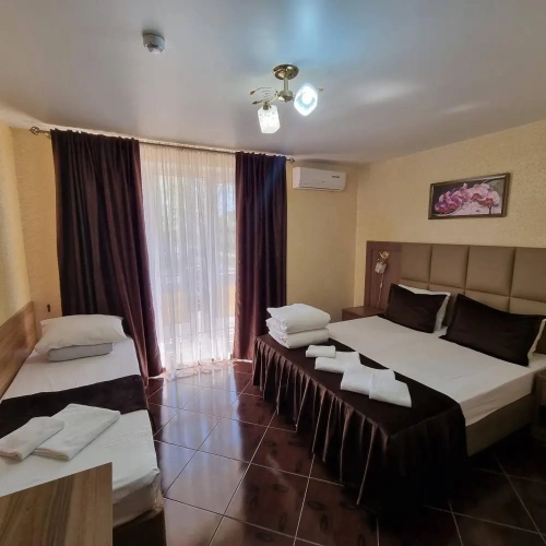 Building 1 Triple room