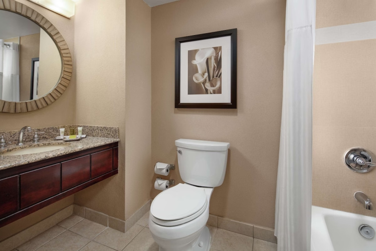 Hilton Orlando Lake Buena Vista - Disney Springs Area photo 16