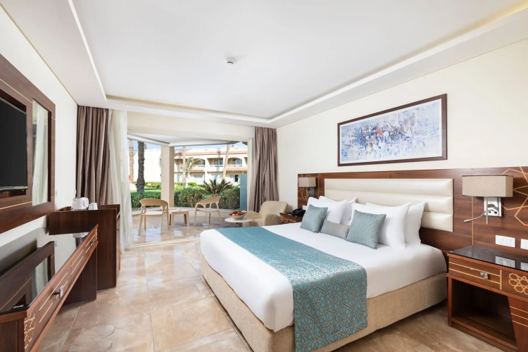 Deluxe Double room with garden view