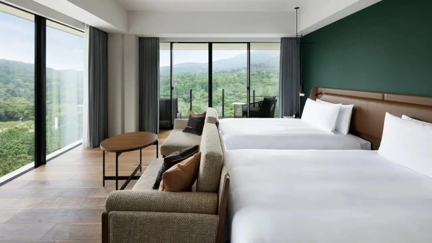 Grand Prix Corner Twin Suite with Mount Fuji View