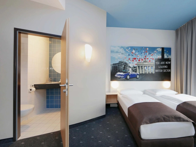 Standard Twin room