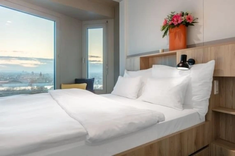 1 Bedroom Platinum Double Apartment