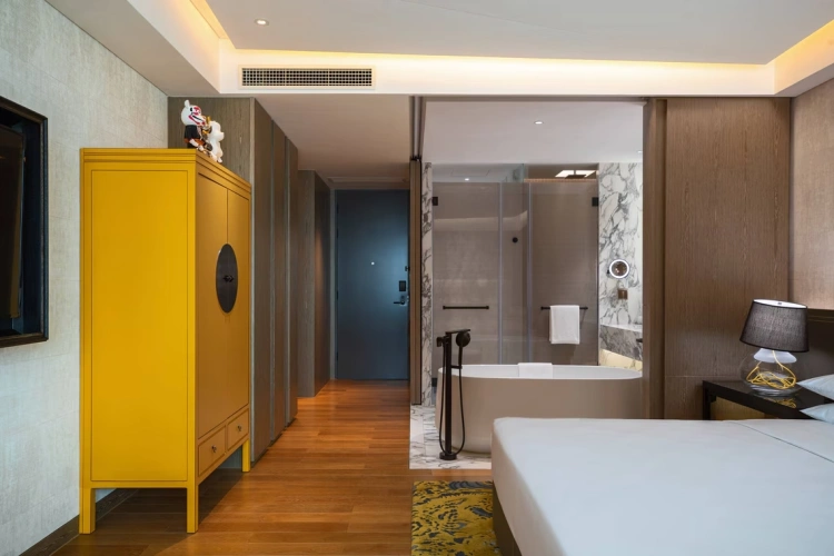 Double room with mountain view