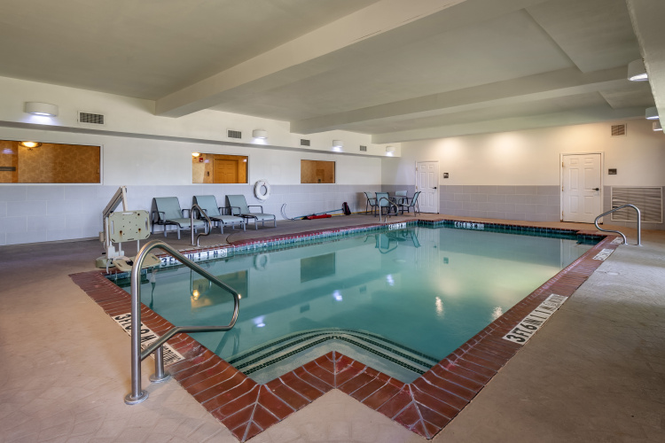 Best Western Plus Monica Royale Inn & Suites photo 21
