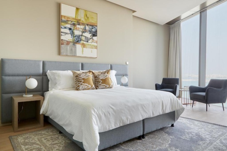 2 Bedrooms Apartment