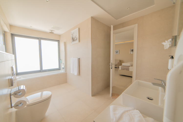 Maritim Antonine Hotel And Spa photo 12