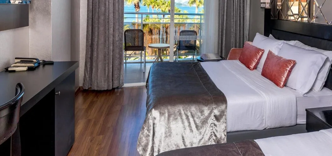 Standard Double room with land view