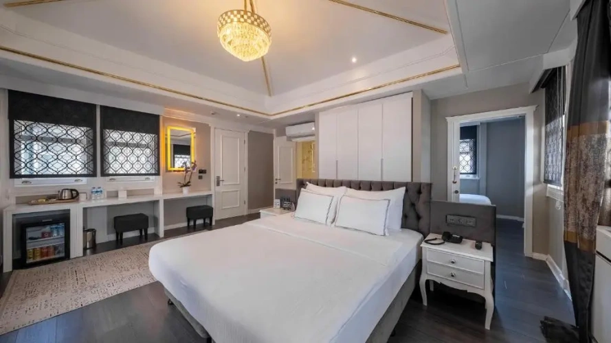 Family room with city view