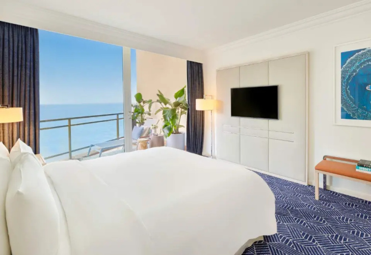 Grand Prix Double Suite with sea view