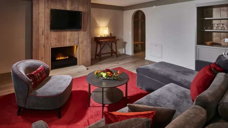 Jungfrau Suite