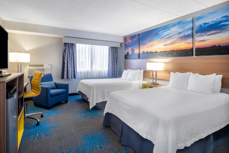 Standard Twin room