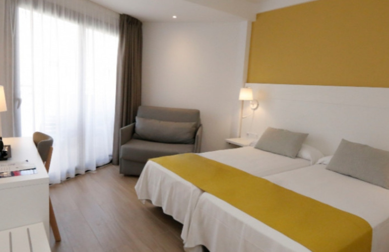 Twin room