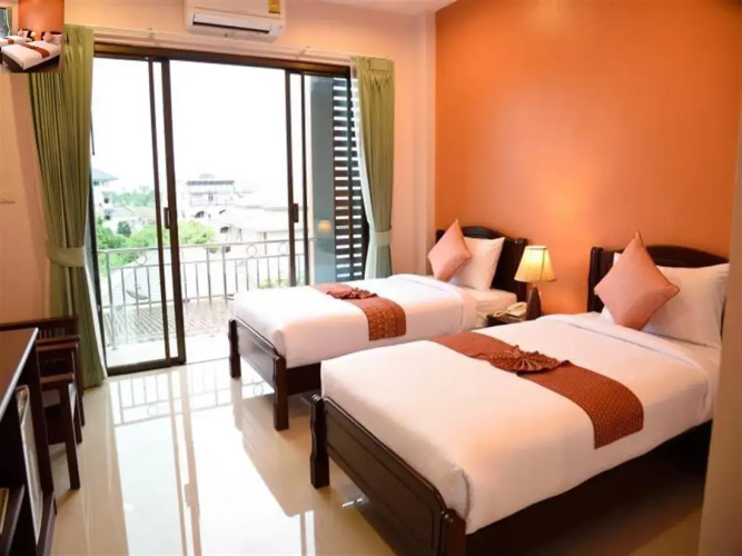 Sripet Hotel