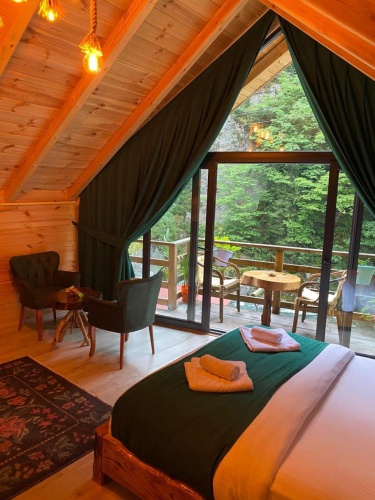 Deluxe Double Suite