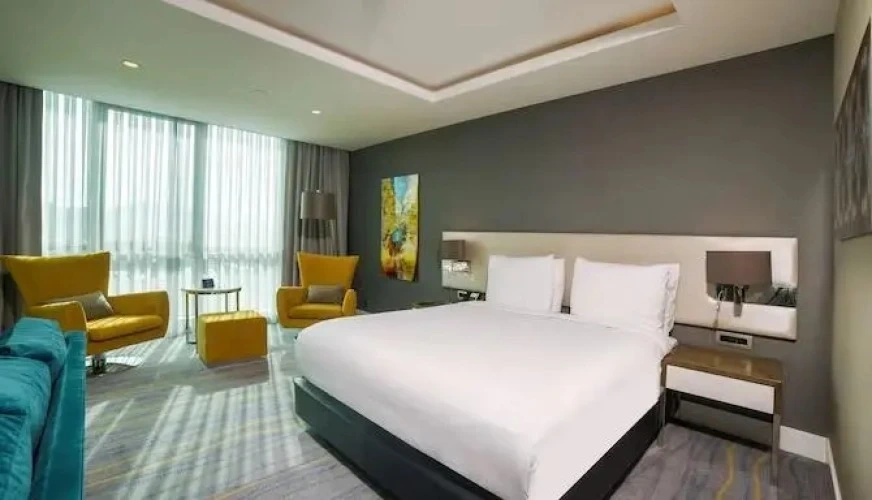 Corner Double Suite with view